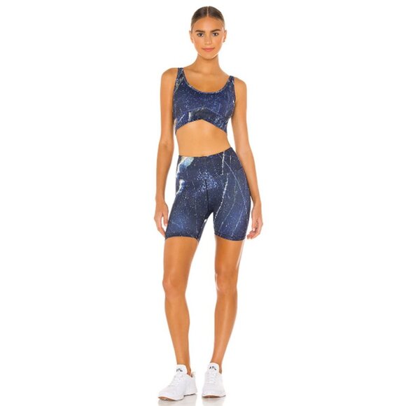 NWT Nubyen 5" High Rise Obsidian Biker Short Midnight Sky Marble Print Medium - Picture 1 of 9